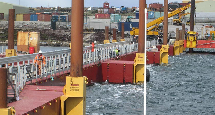 temporary-dock-facility-falkland-islands-840x450